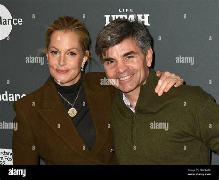 Alexandra Wentworth with her two daughters,Elliot Anastasia and Harper AndreaStephanopoulos.