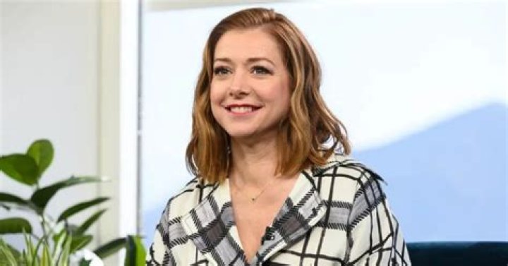 Alyson Hannigan Bio (Wiki) 