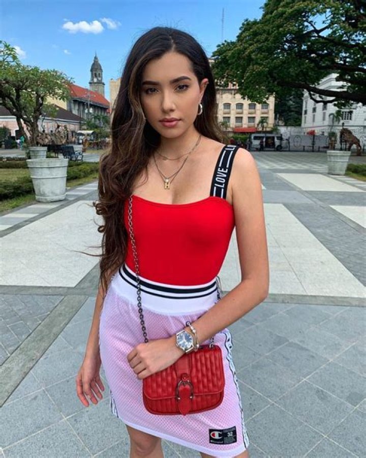 Amelia Thripura Henderson