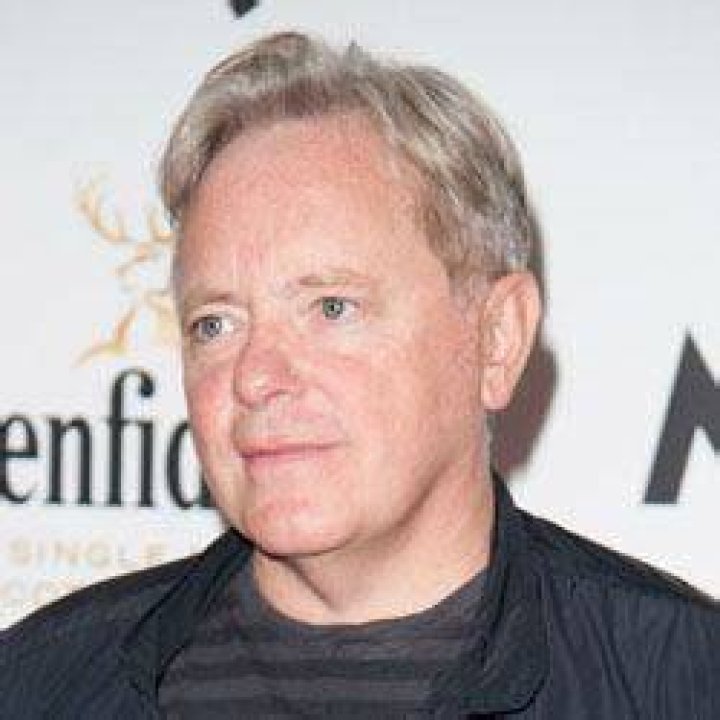 Bernard Sumner - Age, Family, Bio
