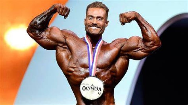 Chris Bumstead's pet Pudson
