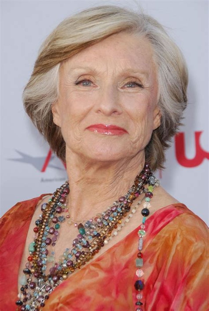 Cloris Leachman photo