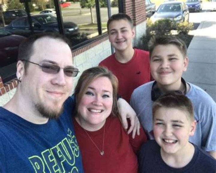 DaddyOFive - Age, Family, Bio