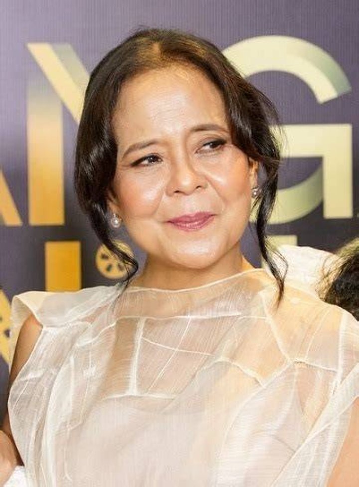 Dolly de Leon photo 3