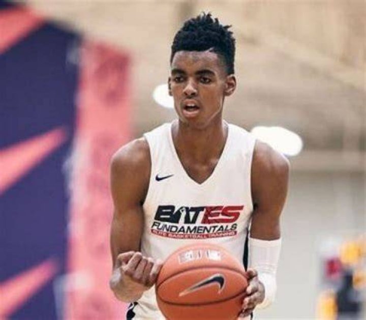 Emoni Bates - Age, Family, Bio