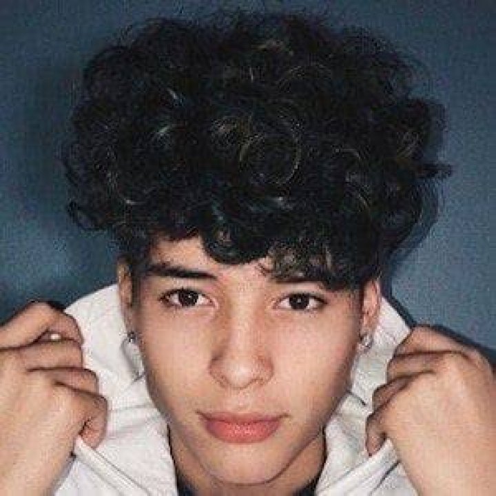 Giovanny - Age, Family, Bio