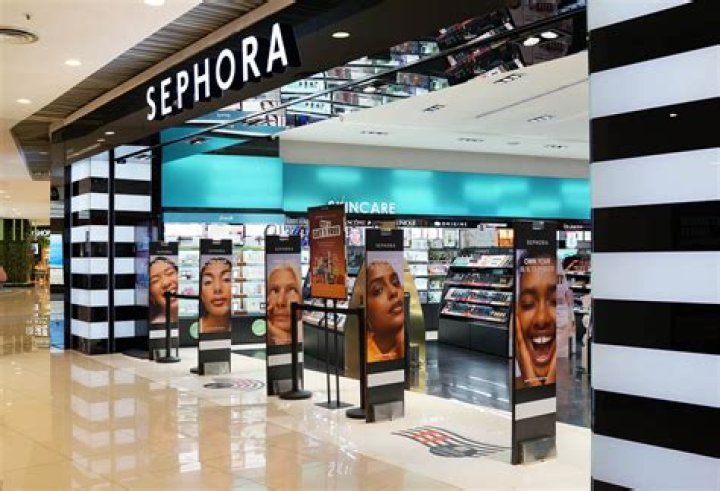 Is there a Sephora in Tokyo?