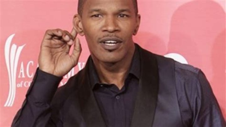 Jamie Foxx apologizes for rant on Miley Cyrus