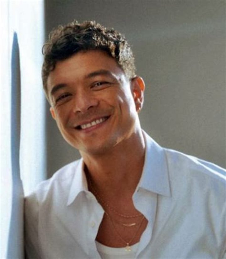Jericho Rosales photo