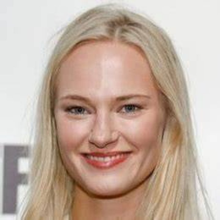 Jessica Madsen Bio (Wiki) 