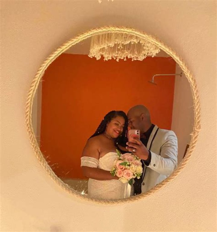 Niki Schwartz-Wright happily married to Will Greenberg! Know about her net worth, social media, biography Niki Schwartz-Wright happily married to Will Greenberg! Know about her net worth, social media, biography