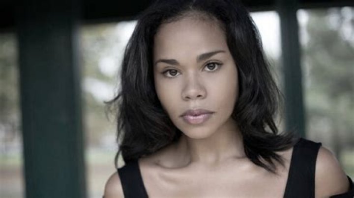 Roxy Sternberg - Age, Family, Bio
