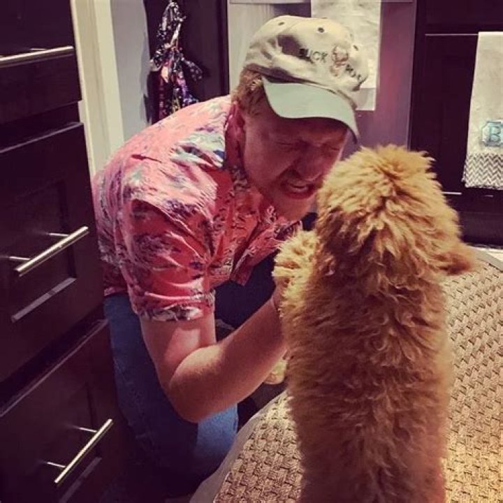 Tyler Childers Pets