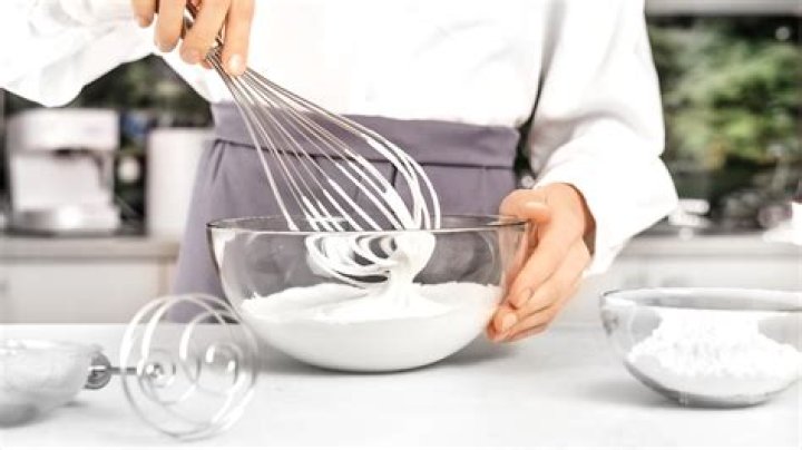 What is whip in cooking?