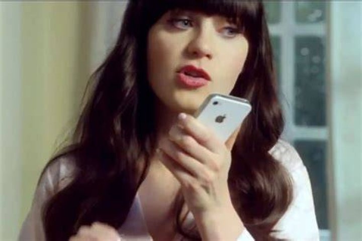 Zooey Deschanel on iPhone 4s Campaign